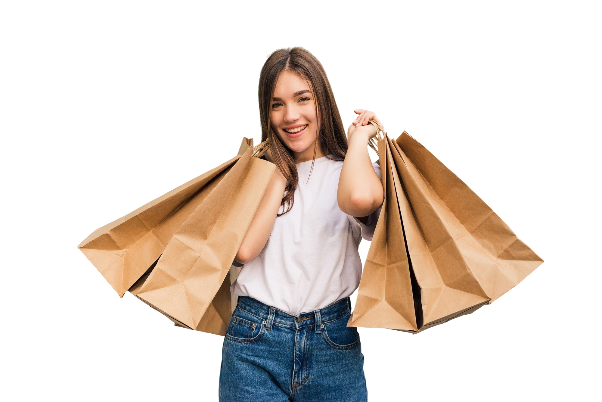 Mulher jovem sorrindo segurando sacolas de compras